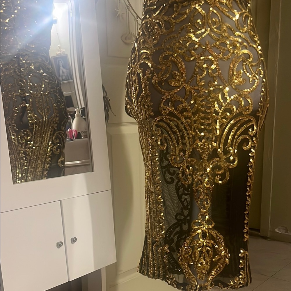 Gold Bodycon Knee-Length Strapless Sequin see through Cocktail Dress - Picture 6 of 14
